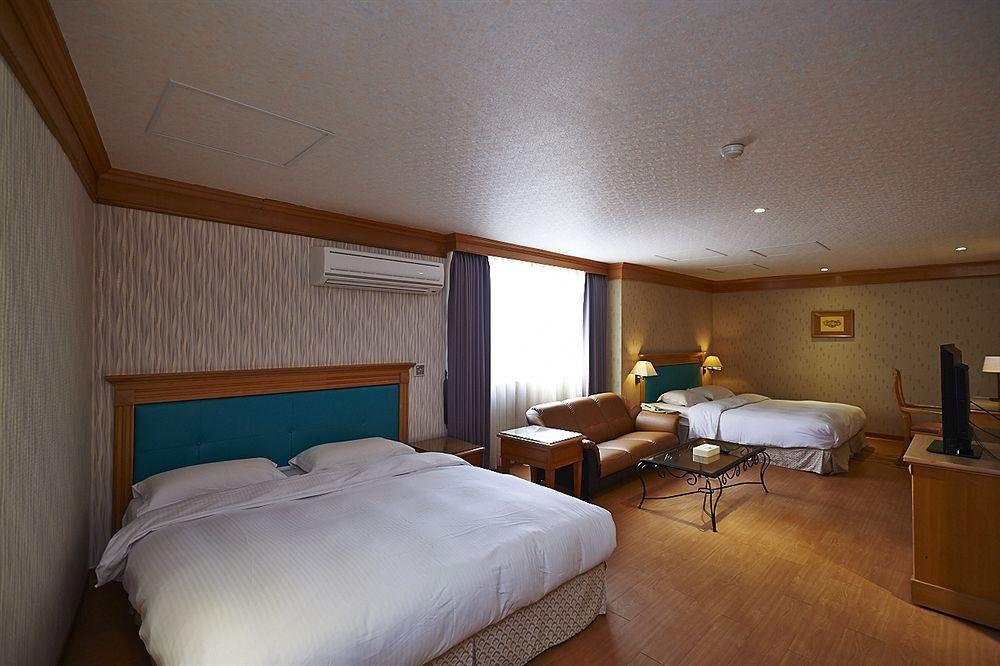 European Castle歐堡商務汽車旅館有限公司 Xinying Extérieur photo