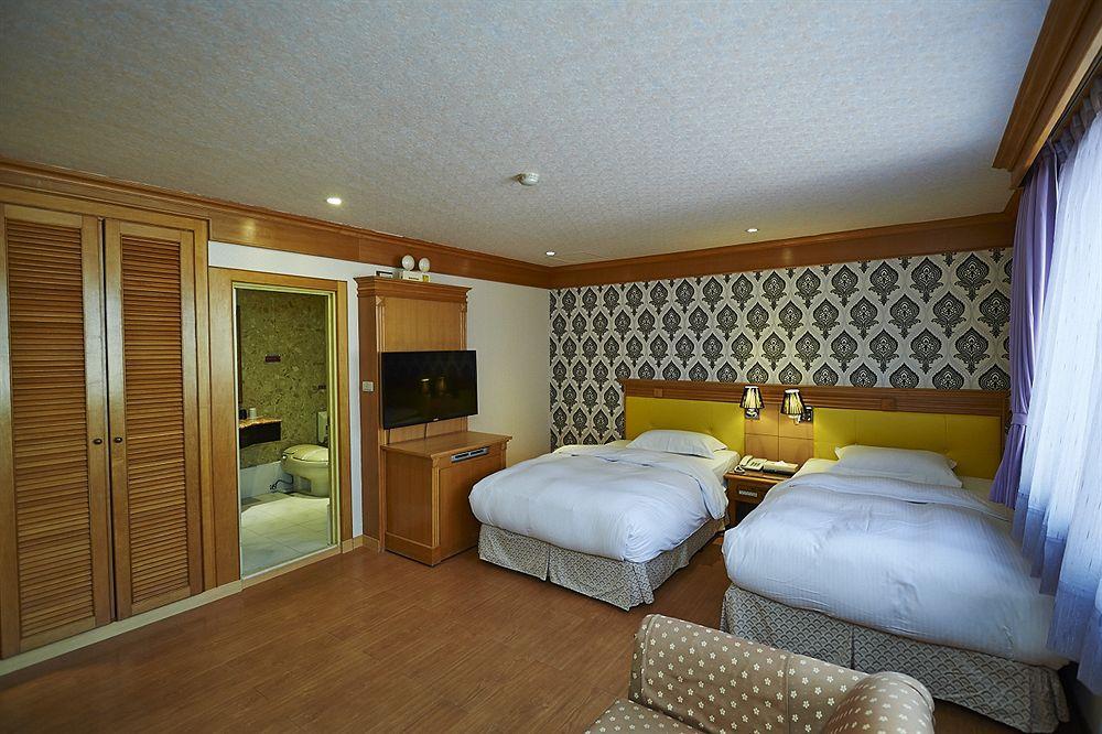 European Castle歐堡商務汽車旅館有限公司 Xinying Extérieur photo